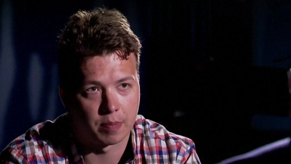 ހައްޔަރުކޮށްފައިވާ ބެލަރޫސްގެ އިދިކޮޅު އެކްޓިވިސް ދައުލަތުގެ ޓީވީގައި ކުށަށް އިއުތިރާފް ވެއްޖެ