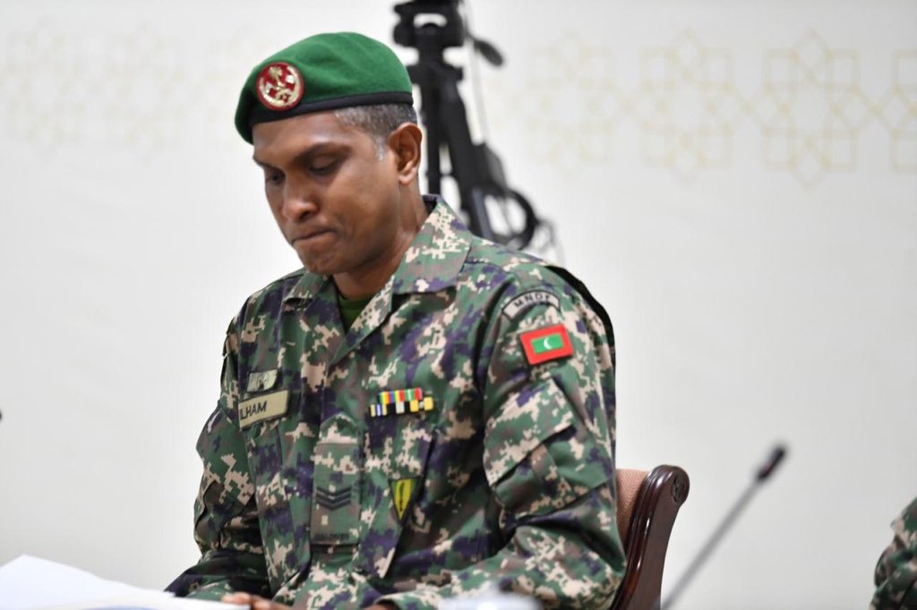 ނަޝީދުގެ ބޮޑީގާޑު، އިލްހާމްގެ ކަނދުރައިގެ އޮޕަރޭޝަނެއް ކުރަނީ