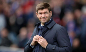 ޖެރާޑް ކޯޗަކަށް ގެންނަން އެވަޓަނުން މަސައްކަތްކުރަނީ