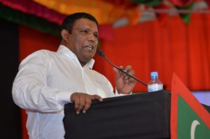 ރައީސްގެ މޫނަށް ކުޅުޖަހަން ގޮވާލި މައްސަލަ ބަލަނީ