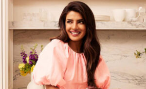 ޕްރިޔަންކާ އެނބުރި ބޮލީވުޑަށް!