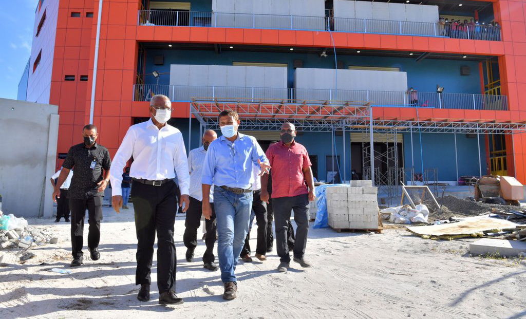 ހުޅުމާލޭގައި ހަދާ ދެވަނަ ކޯވިޑް ފެސިލިޓީގެ މަސައްކަތް ރައީސް ބައްލަވާލައްވައިފި