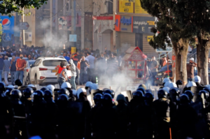 އެކްޓިިސްޓްގެ މަރަށްފަހު، މަހުމޫދު އައްބާސްއާ ދެކޮޅަށް ފަލަސްތީނުގައި މުޒާހިރާ ކޮށްފި