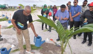 ވެށީގެ ނިޒާމަށް ލިބޭ ގެއްލުން އިޢާދަކުރަން ތިބުމުގެ ވިސްނުމަށްވުރެ، އިސްކުރަންޖެހޭނީ ރައްކާތެރިކުރުމުގައި ދެމިތިބުމުމަށް: ރައީސް