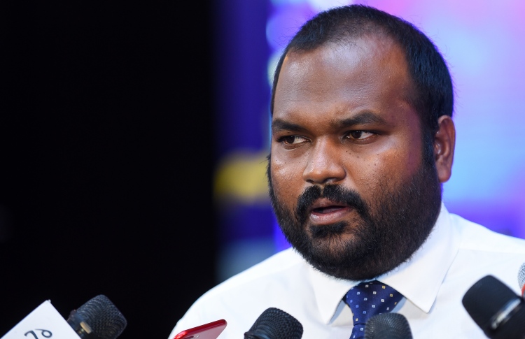 ޢަލީ ވަޙީދު އިނގިރޭސިވިލާތުން ހައްޔަރުކޮށްފި