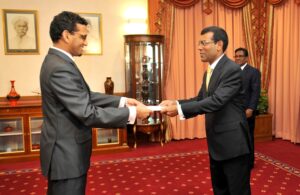 ރިޔާސީ ނިޒާމަށް އިހުތިރާމުކޮށް އެނިޒާމު ދަމަހައްޓަންޖެހޭ: ޑރ.ޑީޑީ