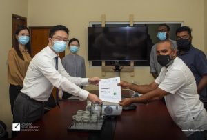 ހިޔާ ފްލެޓްތަކުގެ ކަރަންޓުގެ މަސައްކަތް ނިންމައި އެޗްޑީސީއާ ހަވާލުކޮށްފި