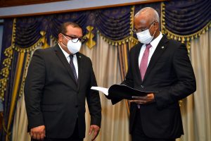 މަޖިލިސް އިންކުއަރީ ރިޕޯޓް ރައީސަށް އެރުވުން