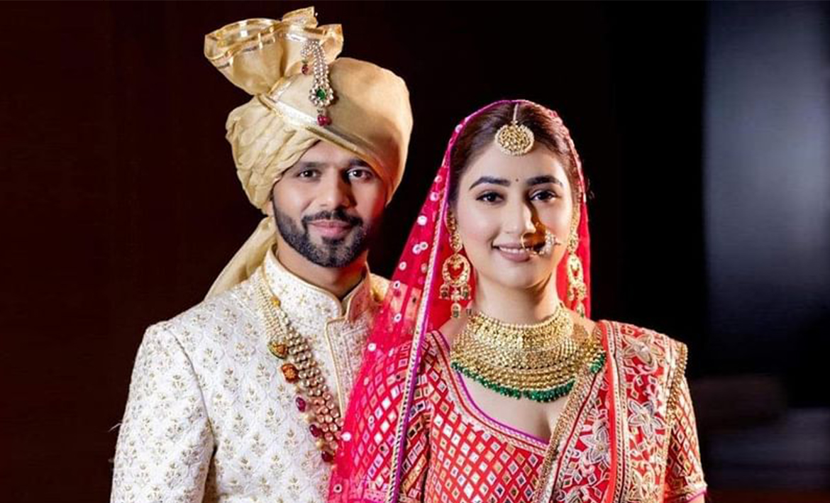 ދިޝާ ރާހުލްއާ ކައިވެނިކޮށްފި