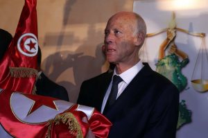 ޓިއުނީޝިއާގެ ރައީސް އިތުރު ބާރުތައް އަތްޕުޅަށް ނަންގަވައިފި