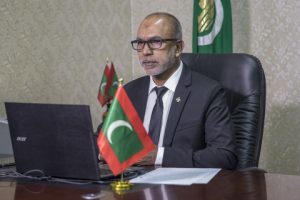 ކުޑަކުދިން ލައްވާ އިމާމްވެ ނަމާދު ނުކުރުވުމަށް އަންގައިފި