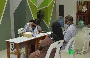 މެދު ކެނޑުމަކަށްފަހު، ހިޔާ ފްލެޓް އެއްބަސްވުމުގައި ސޮއިކުރަން ފަށައިފި