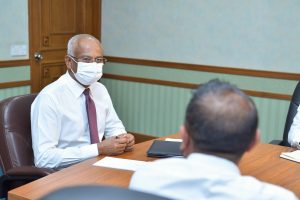 ރައީސް އެދިވަޑައިގަތީ ލާމަރުކަޒީ ބާރާއެކު ޤައުމަށް ފައިދާވާނެގޮތަށް ކައުންސިލްތަކުން މަސައްކަތްކޮށްދެއްވުމަށް