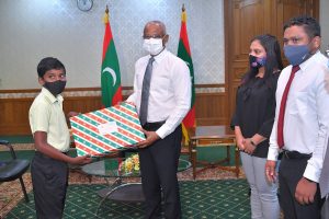 ރަޔާންއާއި ބައްދަލު ކުރައްވައި ރައީސް މަރުޚަބާ ދެންނެވުން