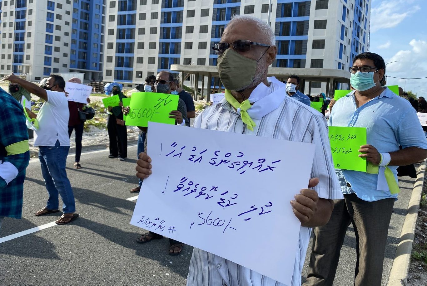 ހިޔާ ފްލެޓްގެ ކުލި ކުޑަކުރުމަށް ގޮވާލާ އިހުތިޖާޖްކޮށްފި