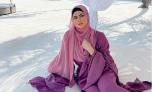 ސަނާގެ ދެމަފިރިން ޗުއްޓީއަށް ރާއްޖެ އައިސްފި