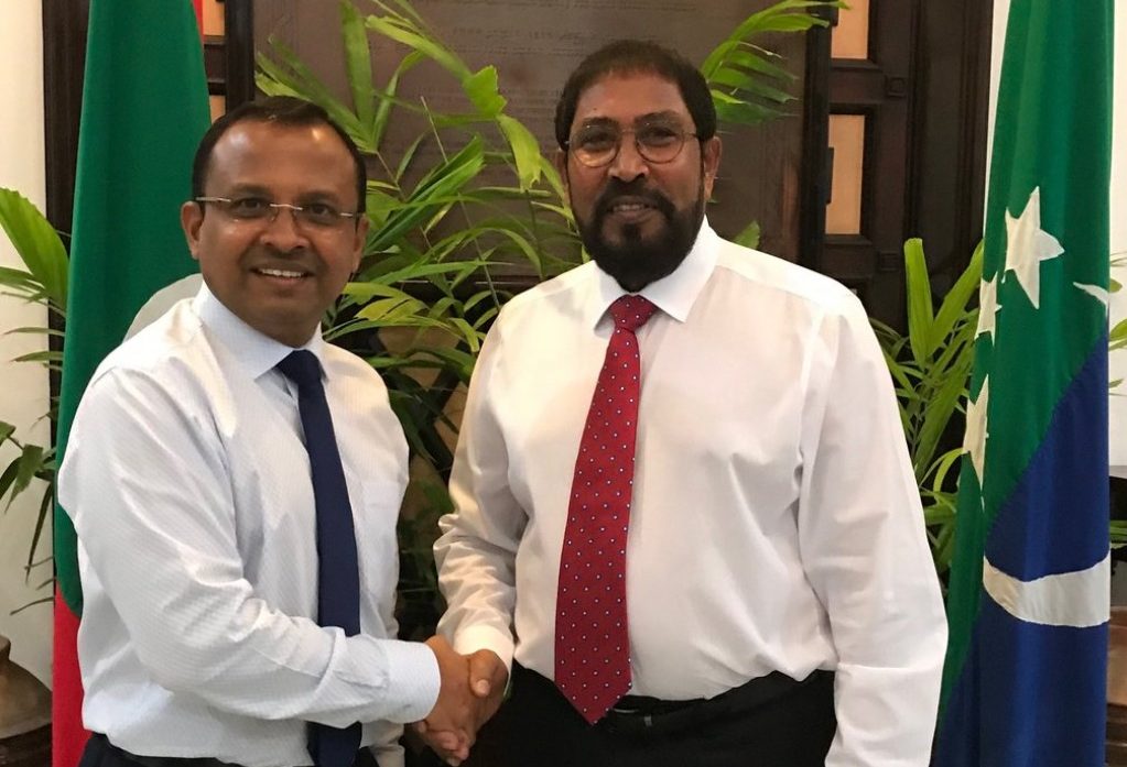މަޖިލީހަށް ހޮވުނީ ވަކި ޕާޓީއެއްގެ ޓިކެޓެއްގައި ނިކުމެގެން ކަމަށް ގަބޫލެއް ނުކުރަން: ރިޔާޒު
