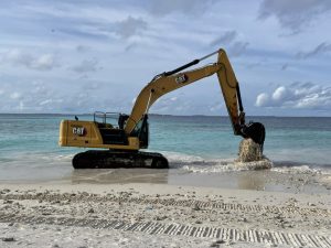 އިހަވަންދޫ ބިން ހިއްކުމުގެ މަސައްކަތް ފަށައިފި، މެމްބަރުގެ ޝުކުރު ރައީސަށް