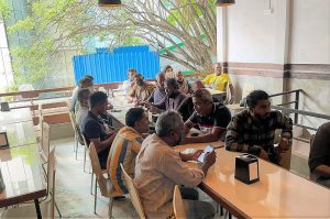 ބަރުލަމާނީ ނިޒާމަށް ތާޢީދު ހޯދުމަށްބޭއްވި ފުރަތަމަ ބައްދަލުވުމަށް ފިނި ތަރުހީބެއް