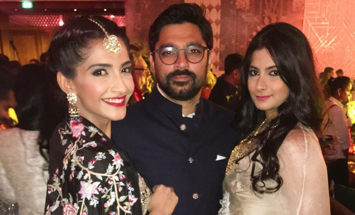 ރިއާ ކަޕޫރު ކައިވެނިކޮށްފި