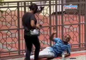 މަޖިލިސް ދޮރު ކުރިމަތީ އޮށޯވެއޮވެ ޖާބިރު މުޒާރާހާ ކޮށްފި