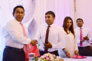 ކައިރީގައި ތިއްބެވި ބޭފުޅުންނަށްވުރެ، އަޅުގަނޑަށްވެސް ޔާމީން މާއިތުބާރު ކުރައްވާނެ: އިލްހާމް