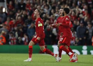 ލިވަޕޫލުން ފަހަތުން އަރައި އޭސީ މިލާން ބަލިކޮށްފި