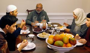 މުސްލިމުން ކައިބޮއި އުޅެންވާނީ މާތް ﷲ ޙަލާލު ކޮށްދެއްވާފައިވާ ތަކެތި: ޚުތުބާ