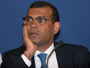 ބަޔާނެއް ނެގުމަށް އިނގިރޭސިވިލާތައް ދާންޖެހޭނެތަ؟