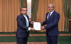 އީސީގެ ރައީސަކަށް އައުން އެންމެ ގާތީ ފުއާދު!