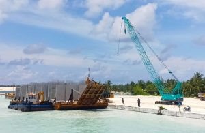 ހުޅުދޫ ބަނދަރުގެ 56 އިންސައްތަ މަސައްކަތް ނިންމައިފި