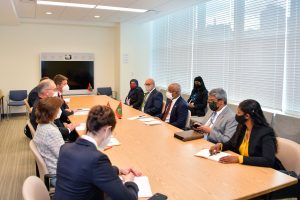 ރައީސުލްޖުމްހޫރިއްޔާ، ސްވިޒަރލެންޑުގެ ރައީސްއާ ބައްދަލުކުރައްވައިފި