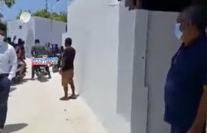 ޝަރީފް ފިއްލަދޫއަށް ދިއުމުން ދައްޕަރު މައްސަލާގައި އޭނާގެ އިސްތިއުފާގޮވައި މުޒާހަރާކޮށްފި