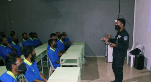 ޖަލު ބަލަހައްޓާ އޮފިސަރެއް ޕޮޒިޓިވްވެ، މާފުށީ ޖަލު ކުއްލި ޙާލަތަށް