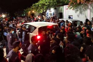 ޖިންސީ ގޯނާކުރިކަމަށް ބުނާ ފުލުސް މީހާ ހައްޔަރުކޮށްފި