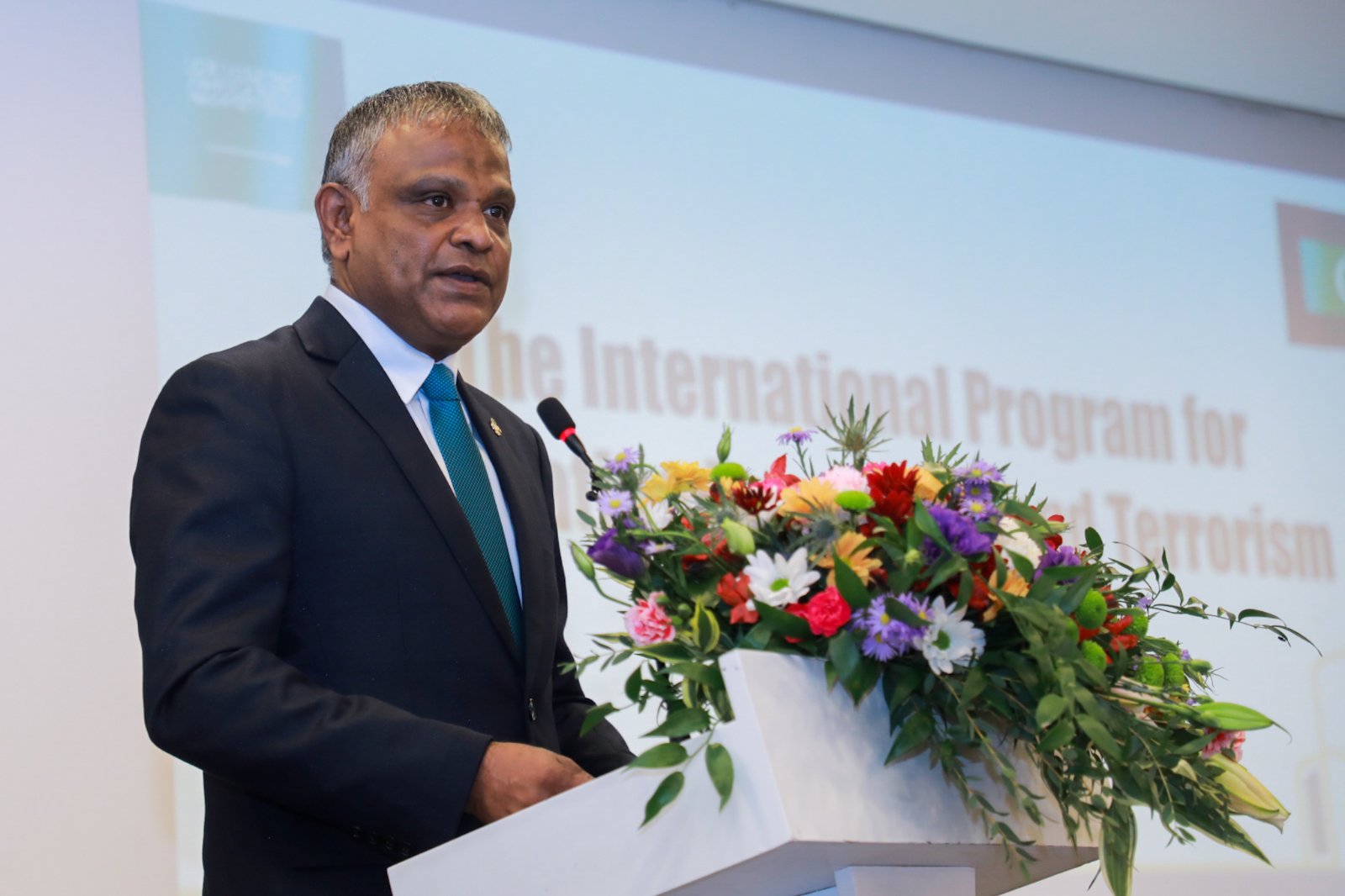 މީހުން ރެކުރޫޓުކުރުމަށް ސޯޝަލް މީޑިއާގައި ކުރާ މަސައްކަތްތަކަށް ސަމާލުވުމަށް ގޮވާލައްވައިފި