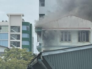 ރެހެންދީ ފްލެޓް ކައިރީ ހުރި އުސް އިމާރާތެއްގައި އަލިފާން ރޯވެ އަދަނީ