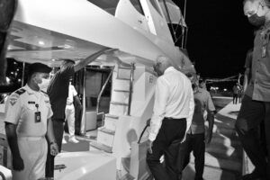 އަރިއަތޮޅު ދަތުރުފުޅު ނިންމަވާލުމަށްފަހު ރައީސް މާލެ ވަޑައިގެންފި