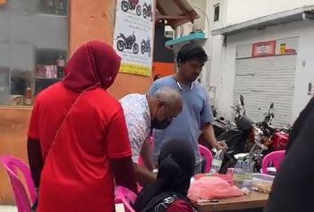އިންޑިއާ ސިފައިން ބޭލުމަށް ގޮވާލާ ޕެޓިޝަންގައި އެމްޑީޕީގެ ކައުންސިލަރު ޒަމީރު ސޮއި ކުރައްވައިފި