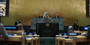 ގެދަބުޅި ބޭރުކުރާ ހަކަތައިގެ ނުރައްކާތެރިކަމުގެ މެސެޖް ޔޫންގައި ދިނީ ޑައިނަސޯއެއް