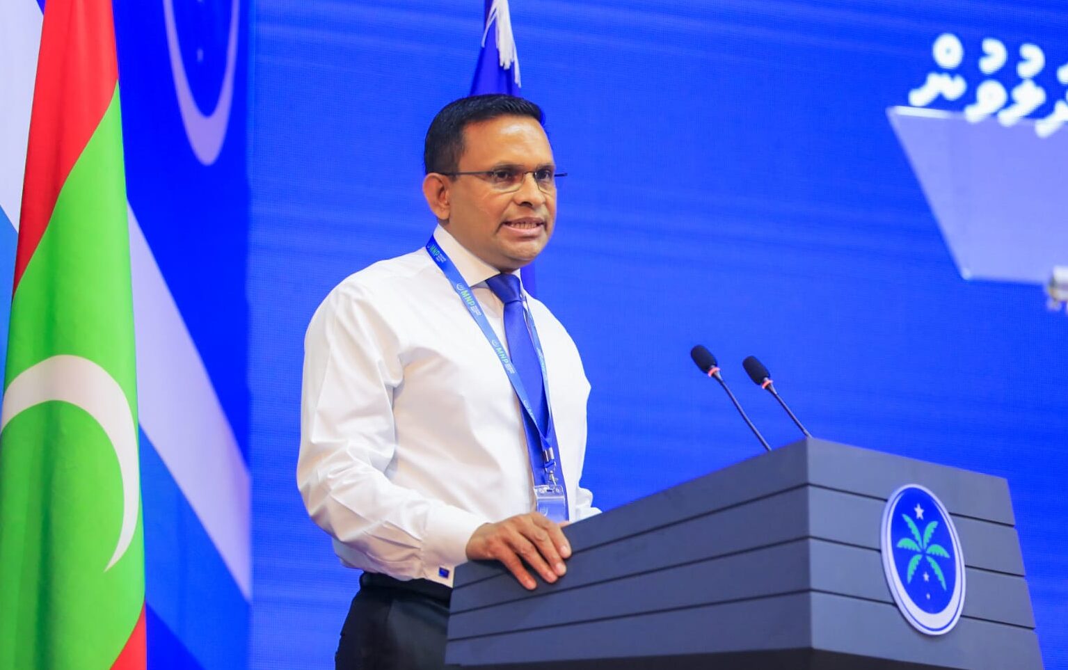 މިފަސްގަނޑުން އެންމެ އިންޗިއެެއްވެސް ނުދެވޭނެ، ބޭރު ސިފައިންނަށް ރާއްޖޭގައި ނުތިބެވޭނެ: ނާޒިމް