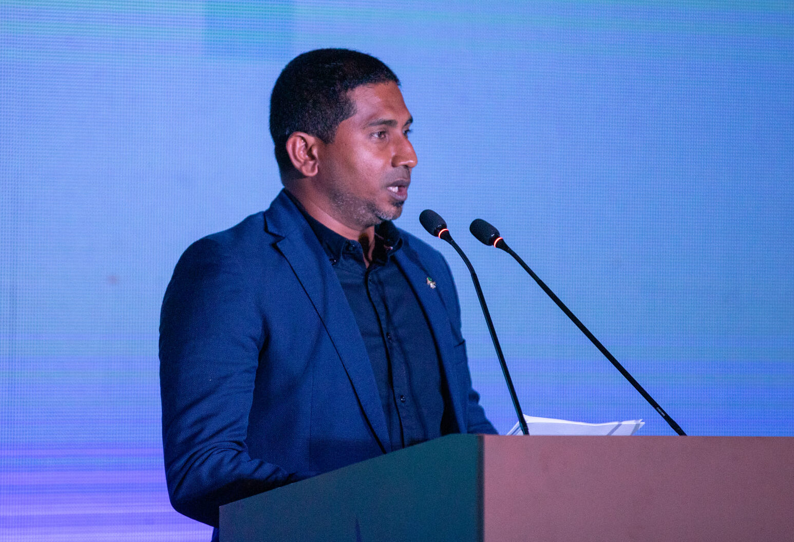 ޒުވާނުންނަށް ގިނަ ކަންތައްތަކެއް ކުރެވެމުންދާއިރު، ކުރަންޖެހޭ ކަންކަންވެސް ގިނަ: މަހުލޫފް