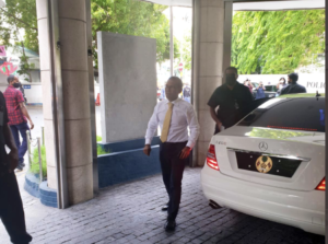 މުރައިދޫގެ މަރާމާތުކޮށް ނުނިމޭތީ ރައީސް ނަޝީދު ހުންނަވަނީ ހޮޓެލް ޖެންގައި!