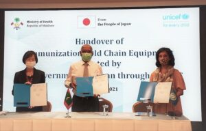 ވެކްސިން ރައްކާކުރަން ޖަޕާނުން 950،000 ޑޮލަރުގެ އެހީ