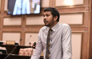 އިންސާފުގެ ވާހަކަ ދައްކާތީ ތަރައްޤީގެ މަޝްރޫޢުތަކަށް ހުރަސްއަޅާކަމުގެ ތުހުމަތު