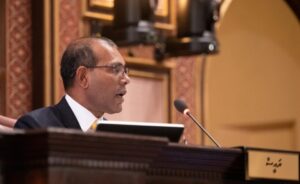 ސަރުކާރުން ފޮނުވަންބުނި 32 ބިލު މިދައުރުގައި ލިބޭނެކަމަށް ލަފާ ނުކުރެވޭ: ނަޝީދު