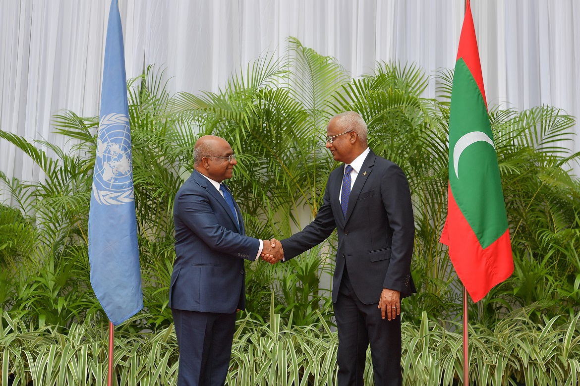 އާއްމު މަޖިލީހުގެ މުހިންމު ބައްދަލުވުންތަކުގައި ތަޤްރީރުކުރެއްވުމުގެ ދައުވަތު ރައީސަށް