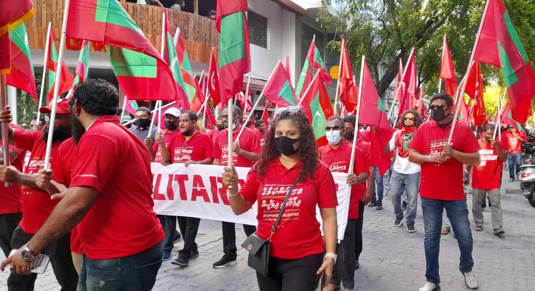 އިދިކޮޅު ބޭއްވި ހިނގާލުން ސުލްހަވެރިކަމާއިއެކު ނިންމާލައިފި