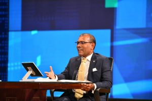 މިއީ ބޭރު ފައިސާ ގެނެވިއްކާ ރޭޓު ދޫކޮށްލަންވީ ވަގުތު: ނަޝީދު