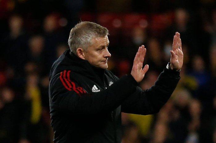 މެންޗެސްޓަރ ޔުނައިޓެޑުގެ ކޯޗުކަމުން ސޯލްޝެއާ ވަކިވެއްޖެ